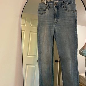 Good American Straight Leg